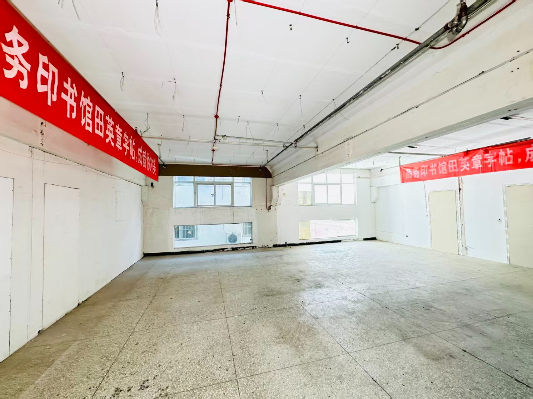 洛阳北航科技园建议再强化“人工智能算力中心、AI应用孵化、数字经济示范园”等产业概念，会更符合产业园招商语言_COPY